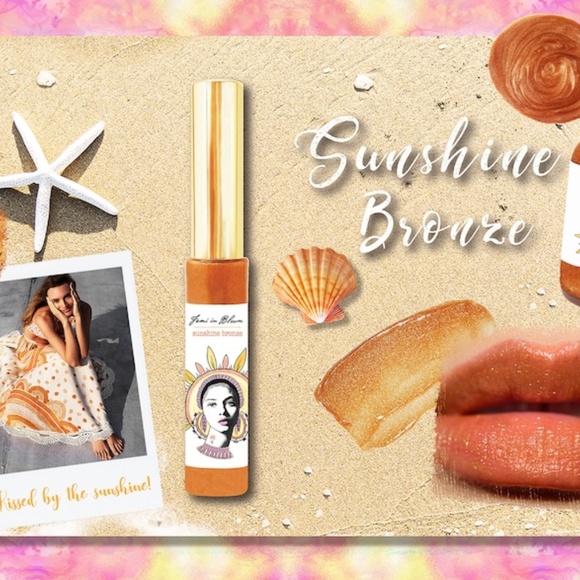 Natural Bronzer Mineral Face and Body Shimmer Powder, Organic / Urban Eco Beauty - Picture 10 of 15